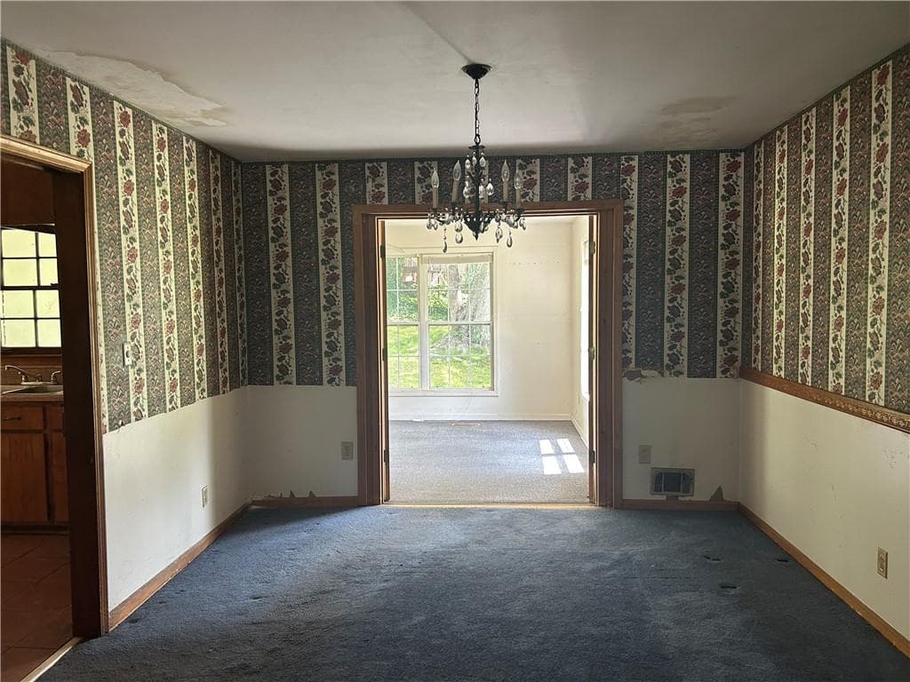 4 bedroom, 3 bathroom, 2,252 sq ft single family residence for sale at 2644 Venus Way, Decatur, GA 30034 — photo 6