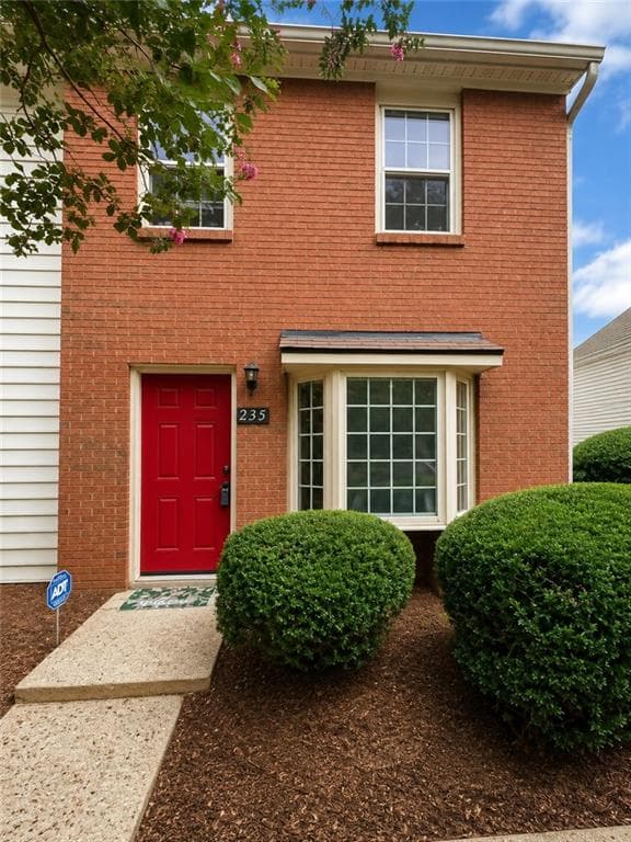 2 bedroom, 3 bathroom, 1,240 sq ft townhouse for sale at 235 Chads Ford Way, Roswell, GA 30076
