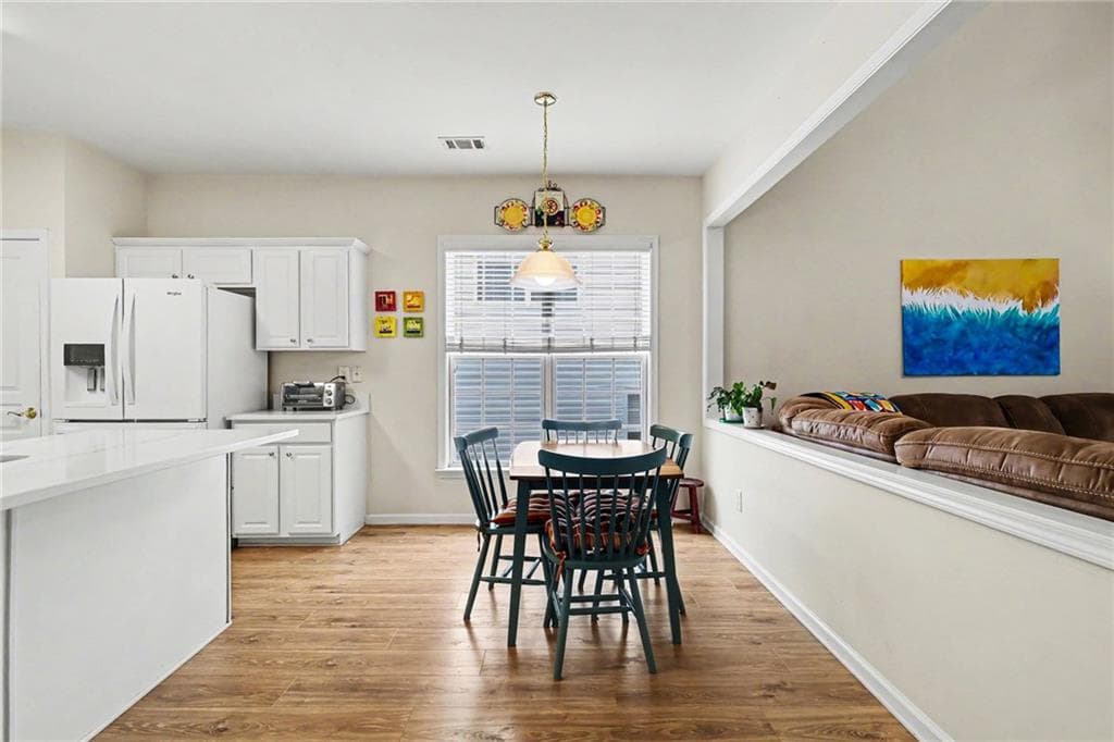 3 bedroom, 3 bathroom, 2,328 sq ft single family residence for sale at 3324 Hampreston Way, Kennesaw, GA 30144 — photo 6