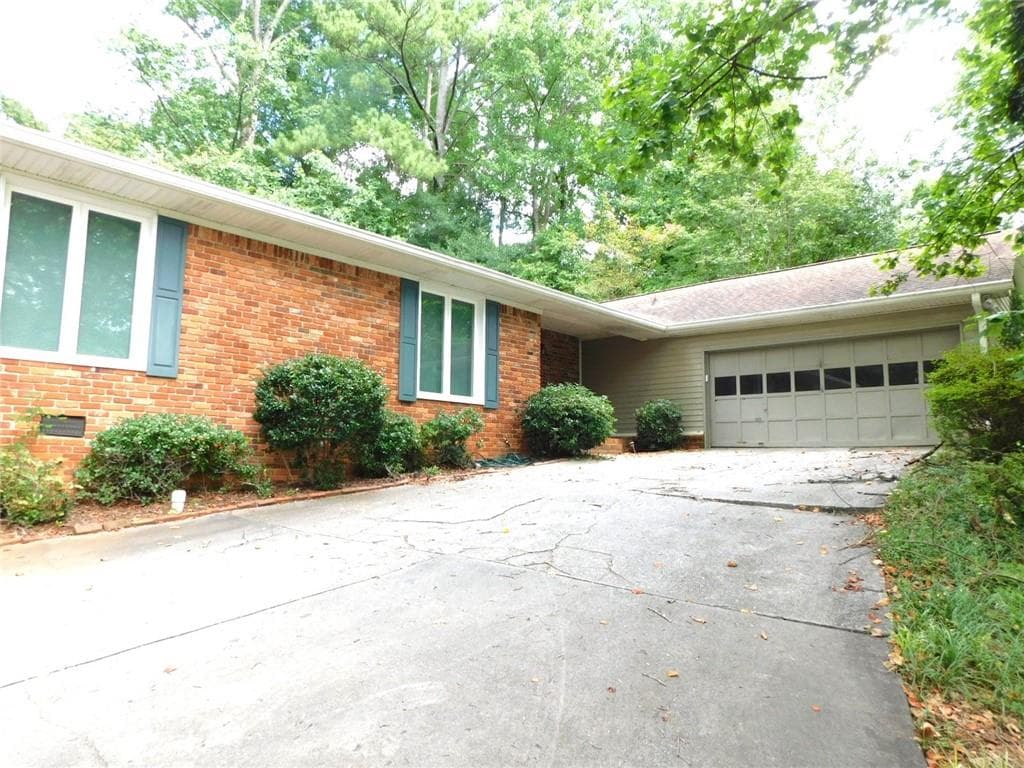 3 bedroom, 3 bathroom, 2,153 sq ft single family residence for rent at 626 Indian Hills Parkway, Marietta, GA 30068 for $2,485 a month