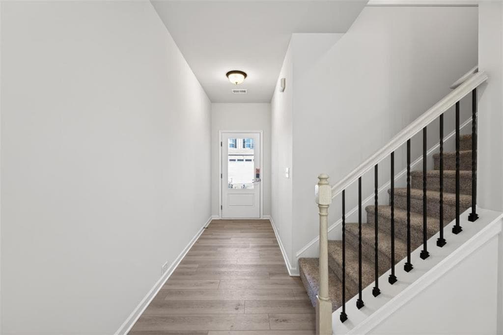 3 bedroom, 3 bathroom, 1,806 sq ft townhouse for sale at 21 Bonsai Way 193, Cartersville, GA 30121 — photo 2