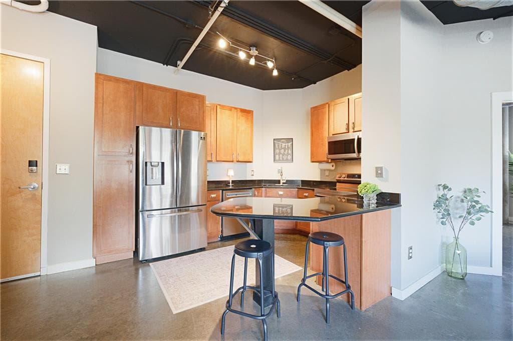 2 bedroom, 2 bathroom, 1,349 sq ft condominium for sale at 395 Central Park Place 210, Atlanta, GA 30312 — photo 7