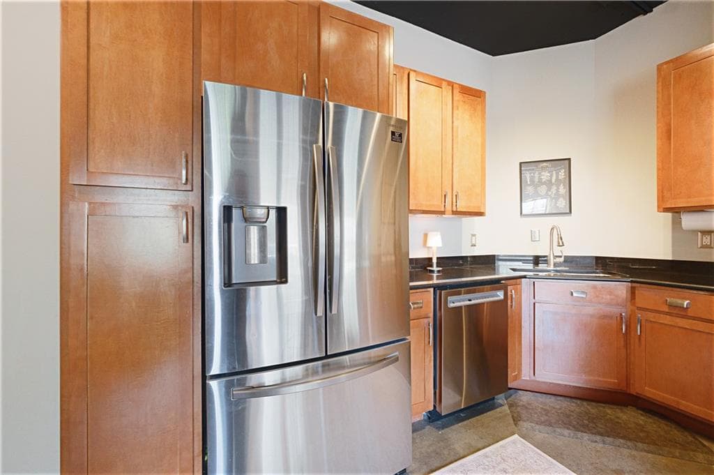 2 bedroom, 2 bathroom, 1,349 sq ft condominium for sale at 395 Central Park Place 210, Atlanta, GA 30312 — photo 9