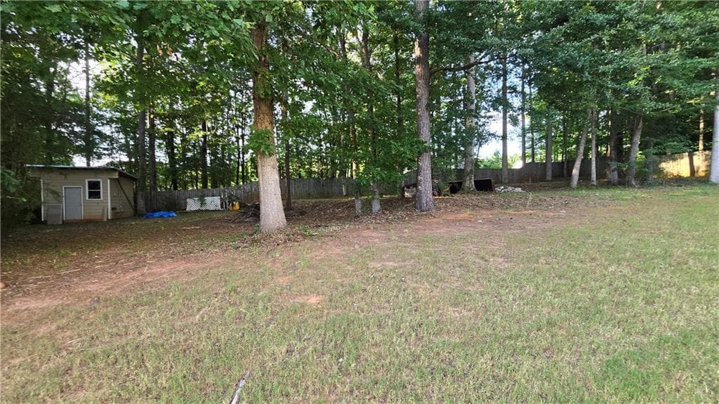 6 bedroom, 4 bathroom, 4,697 sq ft single family residence for sale at 55 Colonial Court, Senoia, GA 30276 — photo 6