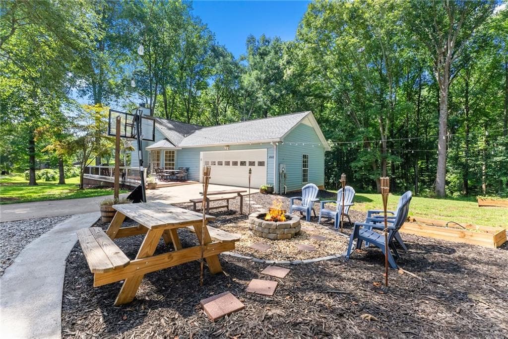 3 bedroom, 3 bathroom, 1,582 sq ft single family residence for sale at 4945 Mccoy Circle, Cumming, GA 30040
