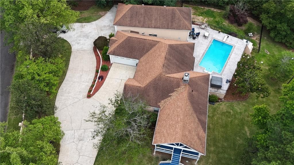 3 bedroom, 3 bathroom, 2,365 sq ft single family residence for sale at 7404 Golfers Point, Villa Rica, GA 30180 — photo 4