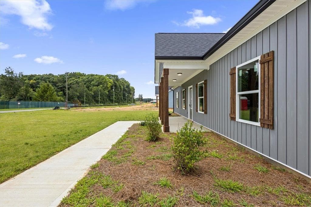 3 bedroom, 2 bathroom, 1,350 sq ft single family residence under contract at 524 Branch Street, Cedartown, GA 30125 — photo 7