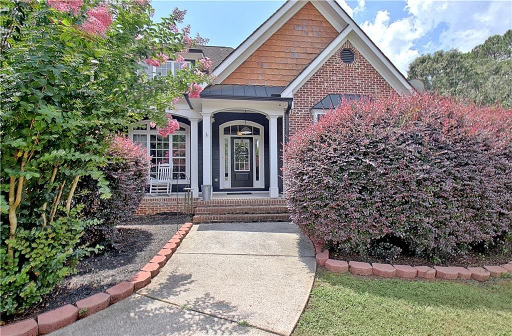 4 bedroom, 4 bathroom, 3,337 sq ft single family residence for sale at 660 Sandy Creek Road, Fayetteville, GA 30214 — photo 2