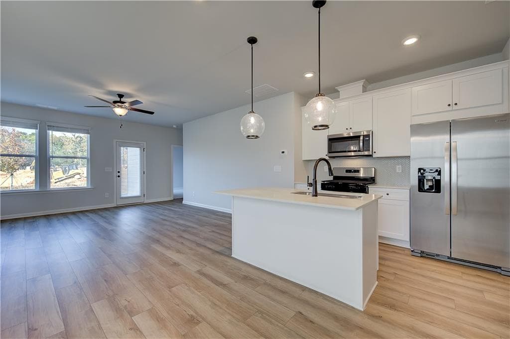 4 bedroom, 4 bathroom, 2,163 sq ft single family residence for sale at 332 Bedford Trace, Conyers, GA 30094 — photo 6