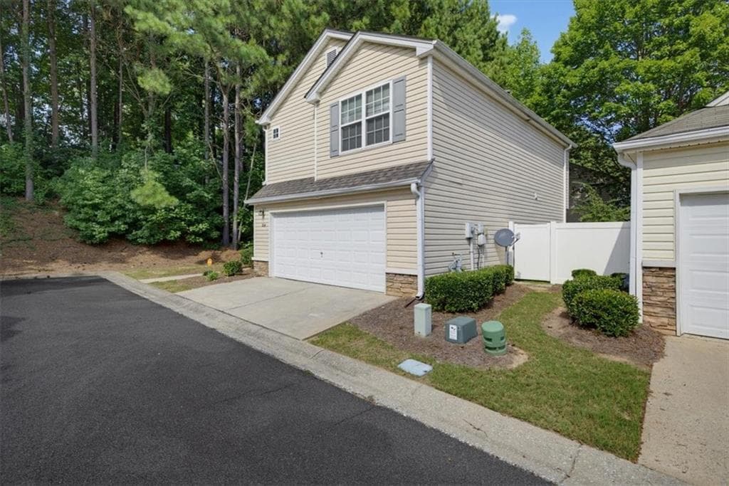 3 bedroom, 3 bathroom, 1,281 sq ft single family residence for sale at 904 Windcroft Circle, Acworth, GA 30101 — photo 2