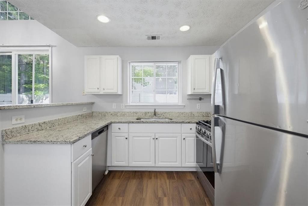 3 bedroom, 3 bathroom, 1,281 sq ft single family residence for sale at 904 Windcroft Circle, Acworth, GA 30101 — photo 10