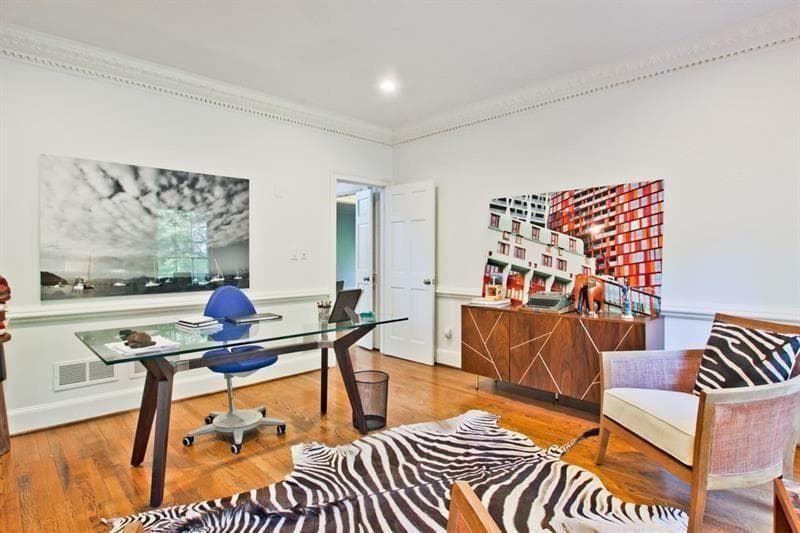 5 bedroom, 7 bathroom, 7,490 sq ft single family residence for rent at 4 Harris Glen, Atlanta, GA 30327 for $13,000 a month — photo 5