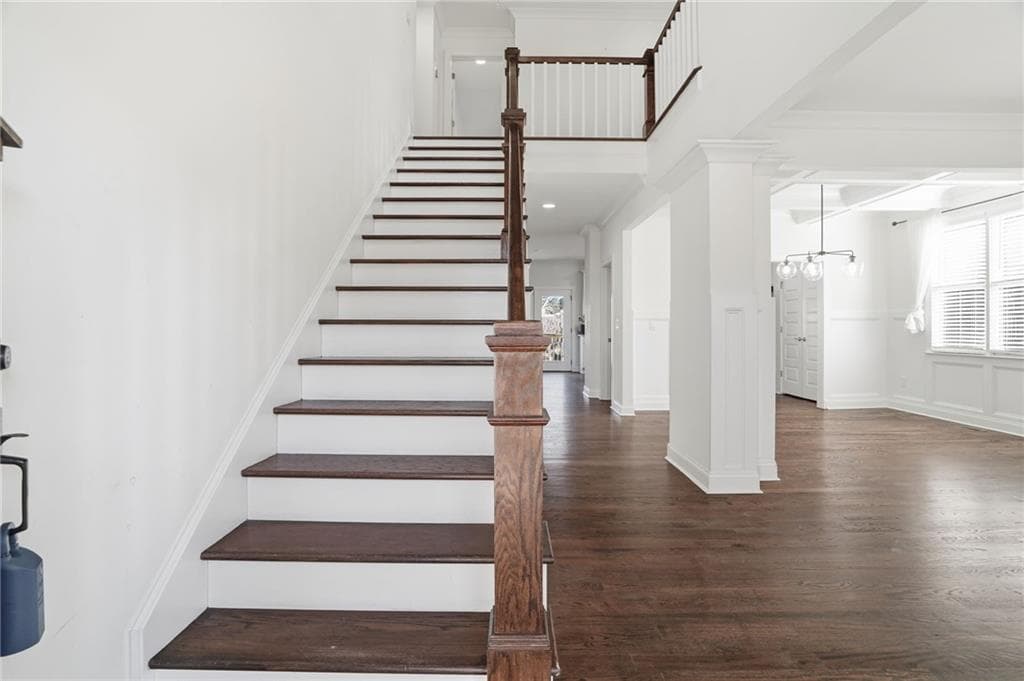 5 bedroom, 3 bathroom, 2,324 sq ft single family residence for rent at 210 S Howard Street, Atlanta, GA 30317 for $3,800 a month — photo 3