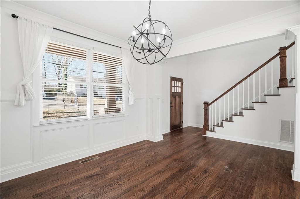 5 bedroom, 3 bathroom, 2,324 sq ft single family residence for rent at 210 S Howard Street, Atlanta, GA 30317 for $3,800 a month — photo 5