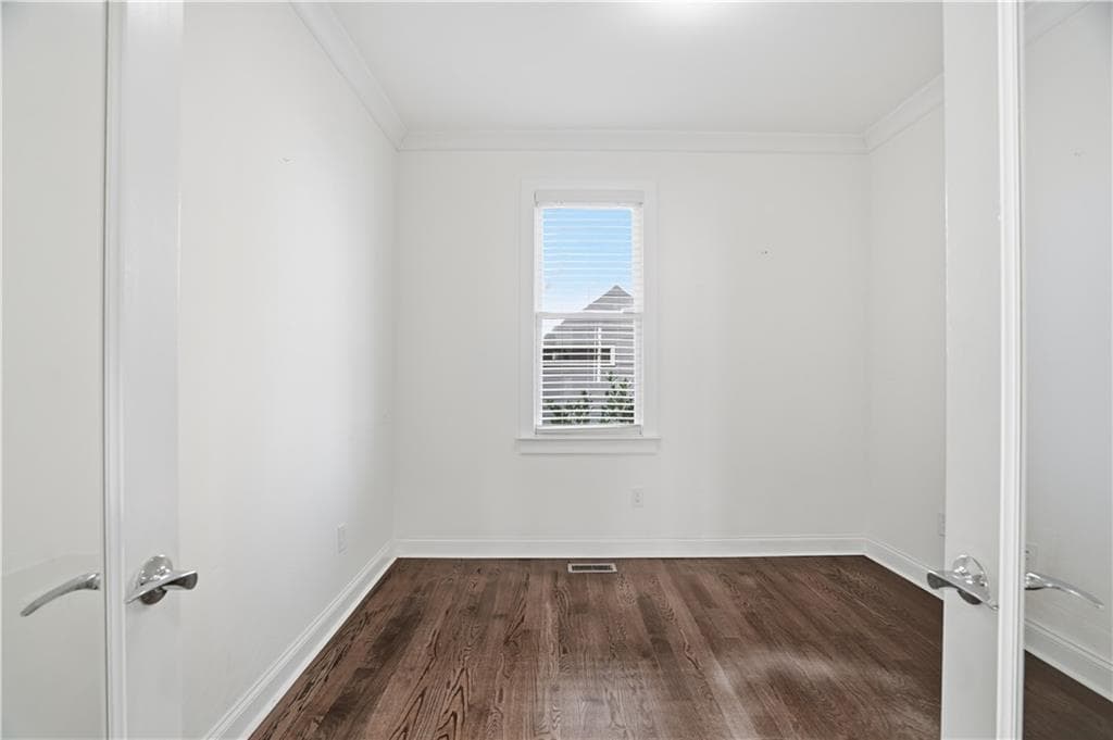 5 bedroom, 3 bathroom, 2,324 sq ft single family residence for rent at 210 S Howard Street, Atlanta, GA 30317 for $3,800 a month — photo 10
