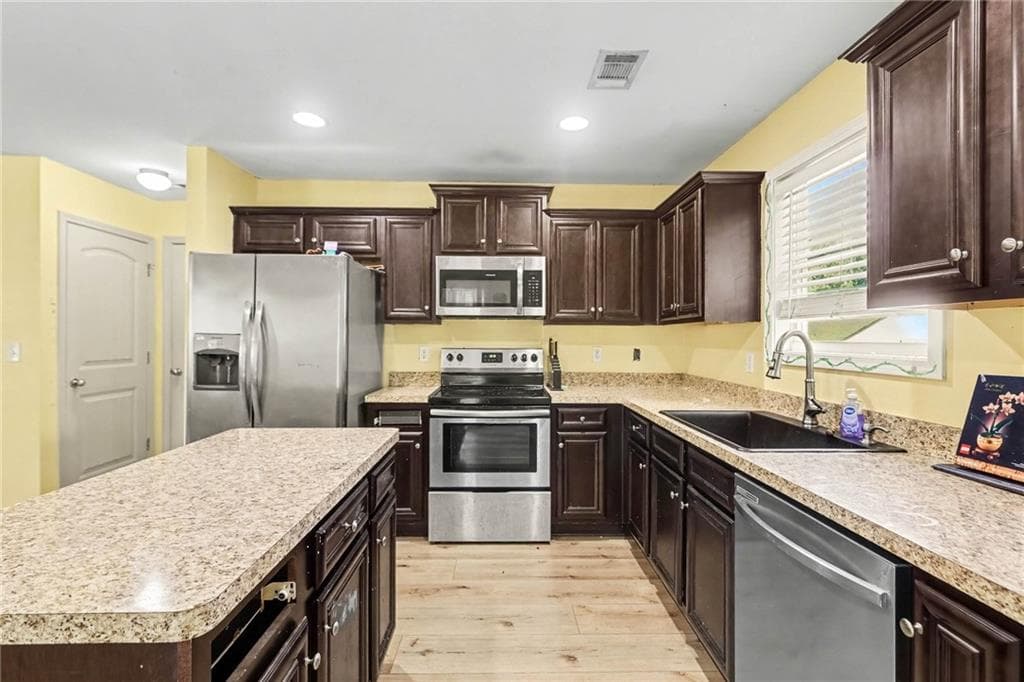 4 bedroom, 3 bathroom, 1,906 sq ft single family residence for sale at 84 Harvest Lane, Rockmart, GA 30153 — photo 3
