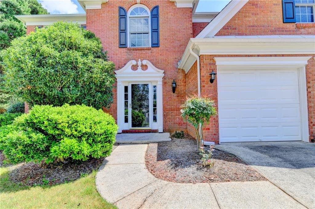 4 bedroom, 3 bathroom, 2,360 sq ft single family residence for rent at 7635 Harrogate Place, Cumming, GA 30041 for $3,000 a month — photo 6