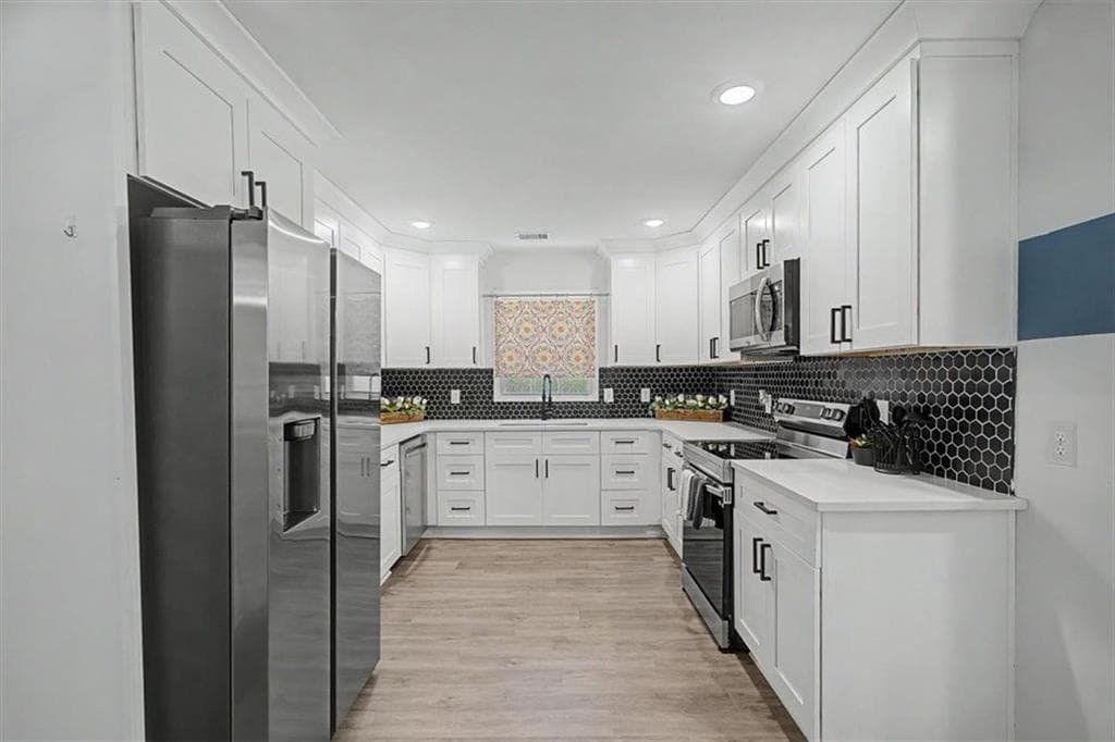 5 bedroom, 3 bathroom, 2,488 sq ft single family residence for sale at 2074 Montrose Drive, East Point, GA 30344 — photo 10