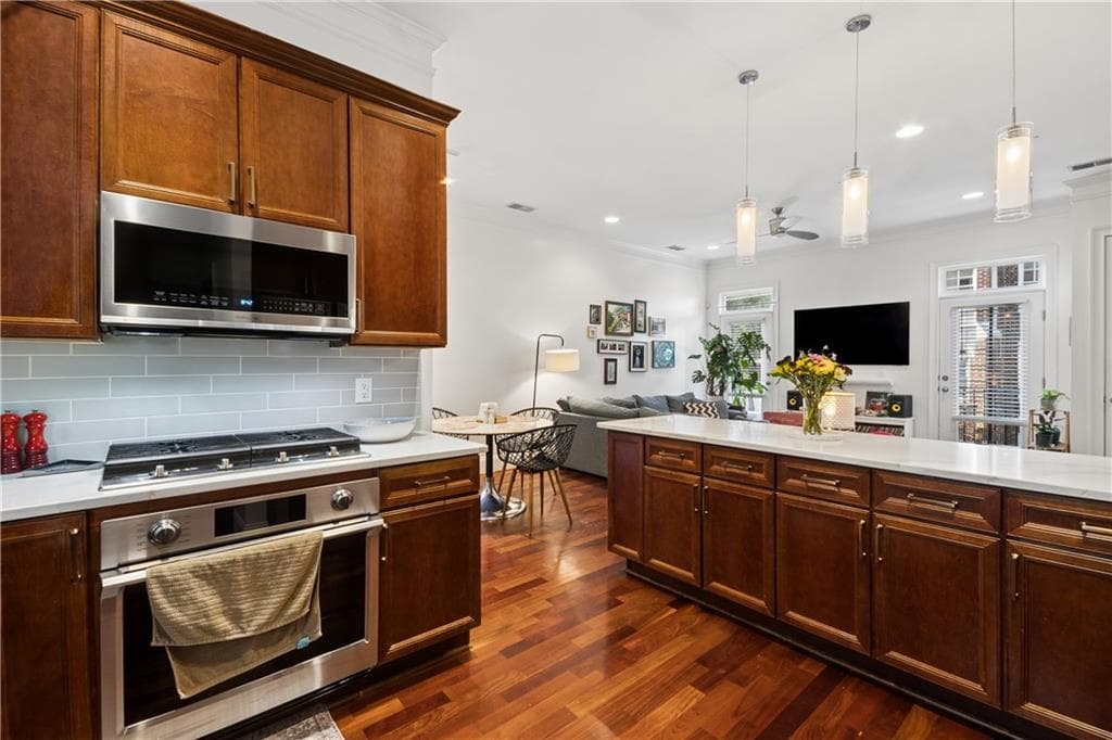 2 bedroom, 3 bathroom, 2,688 sq ft townhouse for sale at 700 Piedmont Avenue 10, Atlanta, GA 30308 — photo 7