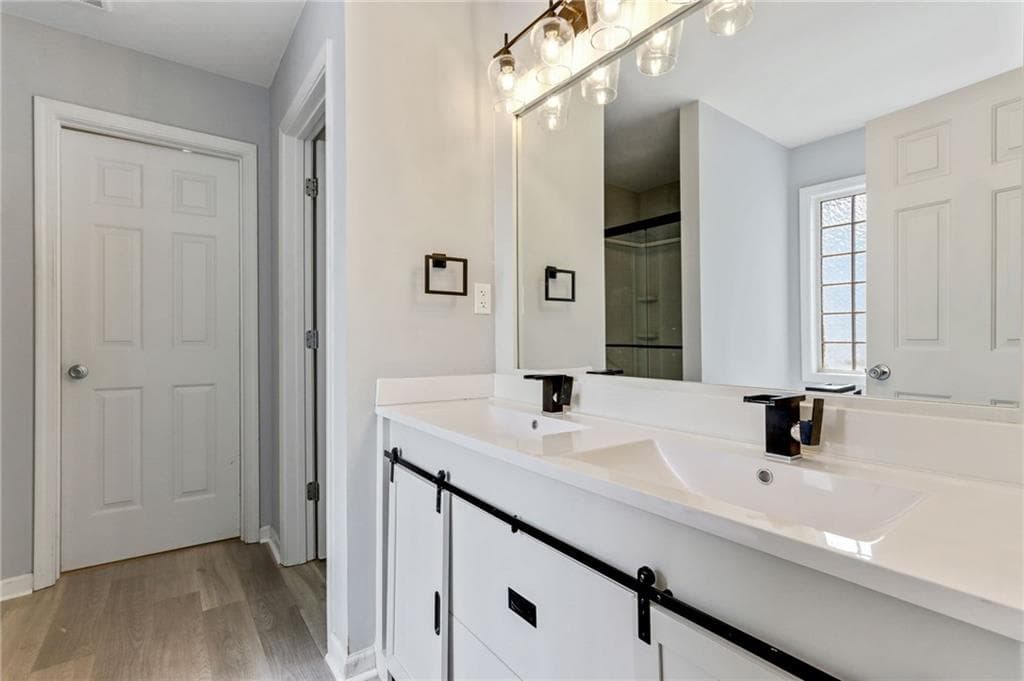 4 bedroom, 3 bathroom, 2,135 sq ft single family residence for sale at 412 Eglington Trail, Locust Grove, GA 30248 — photo 3