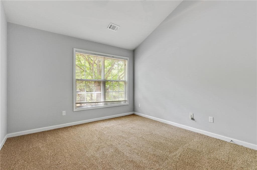 4 bedroom, 3 bathroom, 2,135 sq ft single family residence for sale at 412 Eglington Trail, Locust Grove, GA 30248 — photo 5