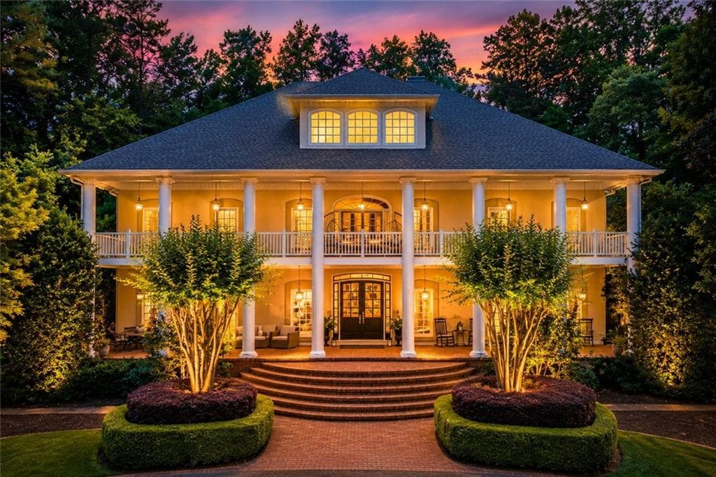 7 bedroom, 9 bathroom, 12,551 sq ft single family residence for sale at 710 Walnut Drive, Marietta, GA 30064 — photo 4