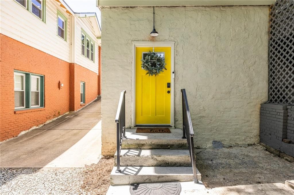 2 bedroom, 1 bathroom, 750 sq ft apartment for rent at 716 Ormewood Avenue B, Atlanta, GA 30312 for $2,600 a month — photo 5