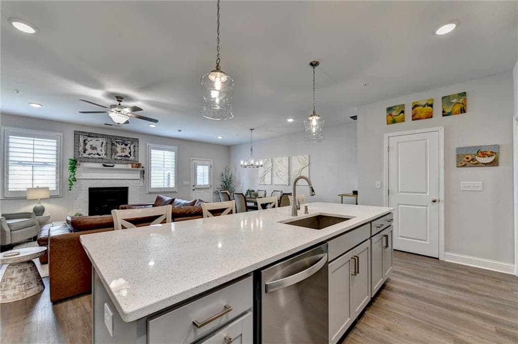 3 bedroom, 3 bathroom, 2,137 sq ft townhouse under contract at 1759 Evenstad Way, Smyrna, GA 30080 — photo 5