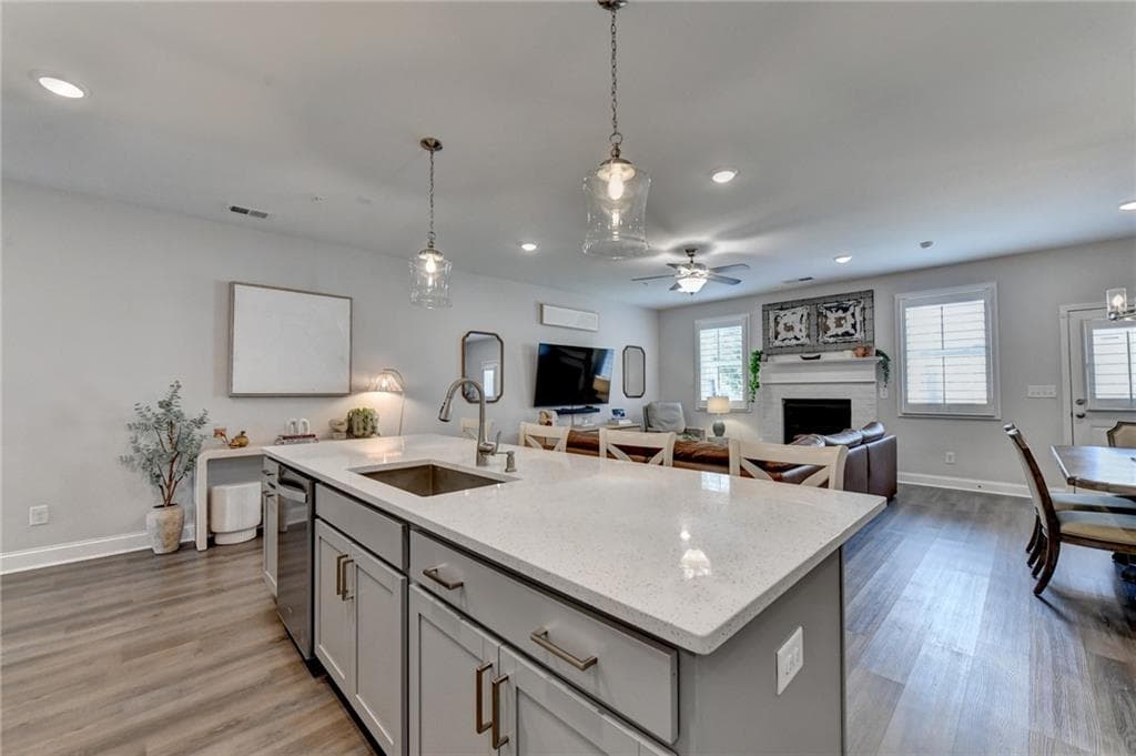 3 bedroom, 3 bathroom, 2,137 sq ft townhouse under contract at 1759 Evenstad Way, Smyrna, GA 30080 — photo 6