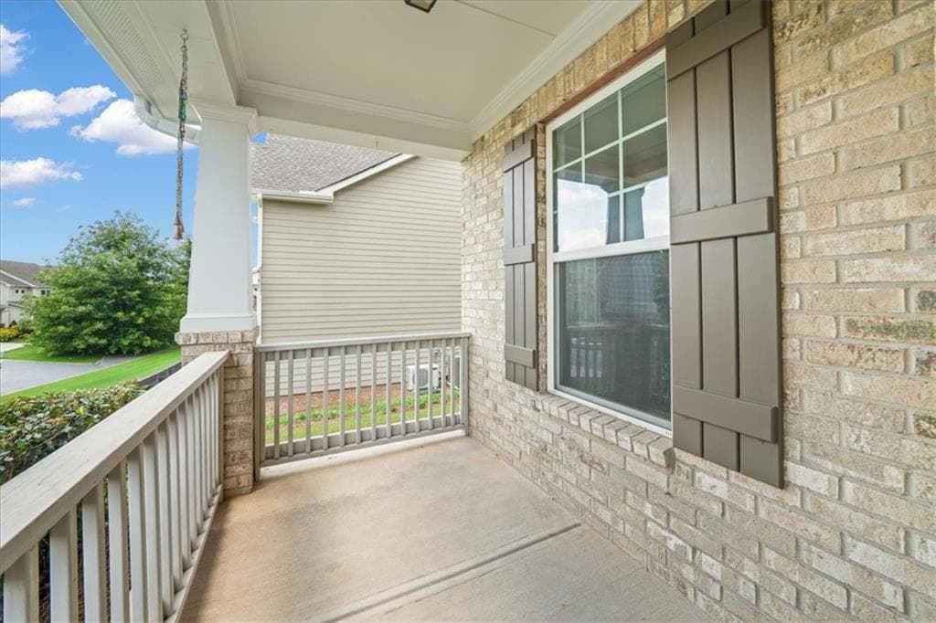 4 bedroom, 3 bathroom, 3,198 sq ft single family residence for sale at 2920 Prestwood Drive, Cumming, GA 30040 — photo 4