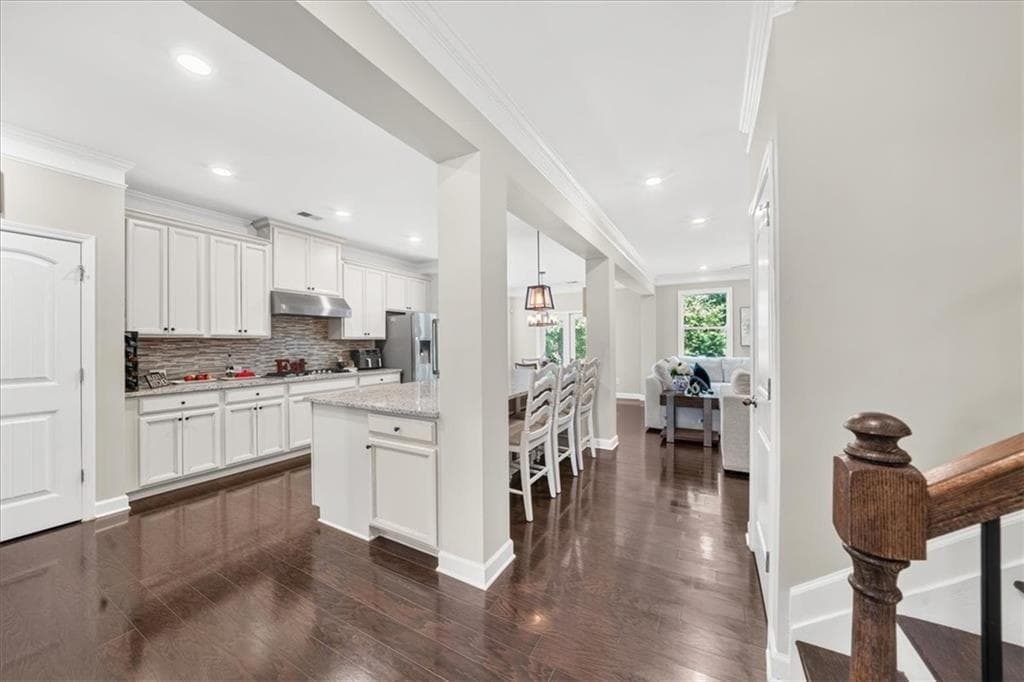 4 bedroom, 3 bathroom, 3,198 sq ft single family residence for sale at 2920 Prestwood Drive, Cumming, GA 30040 — photo 10