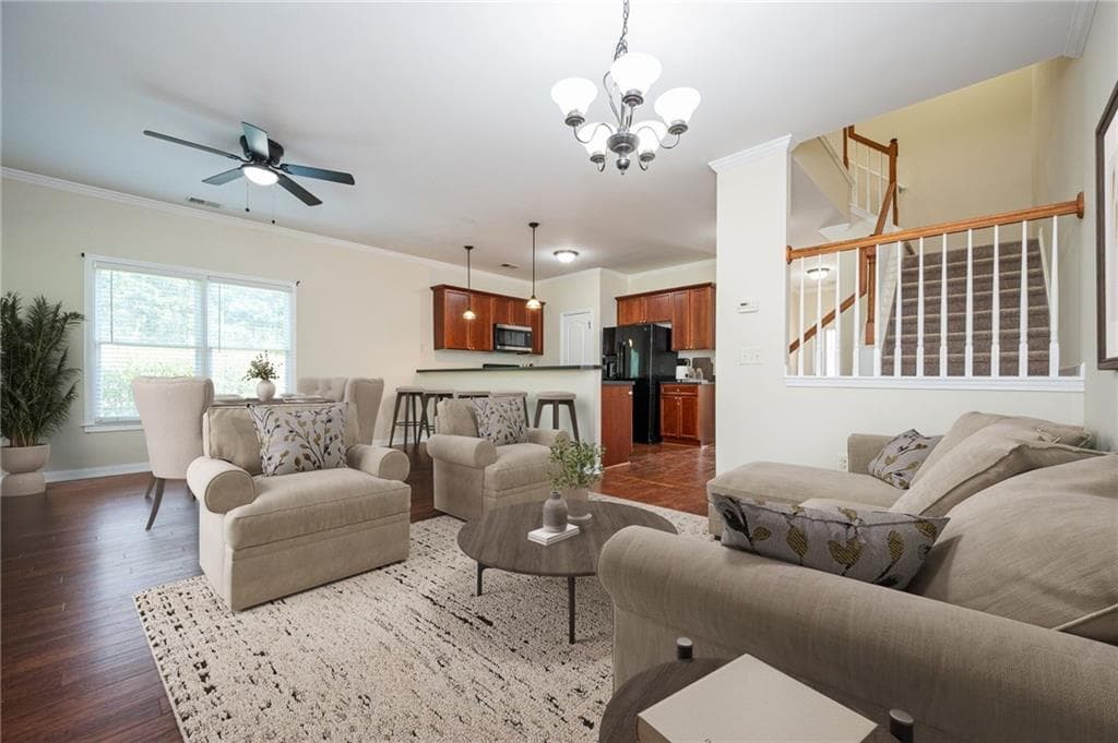 3 bedroom, 3 bathroom, 1,880 sq ft townhouse for sale at 100 Red Barn Lane, Acworth, GA 30102 — photo 2