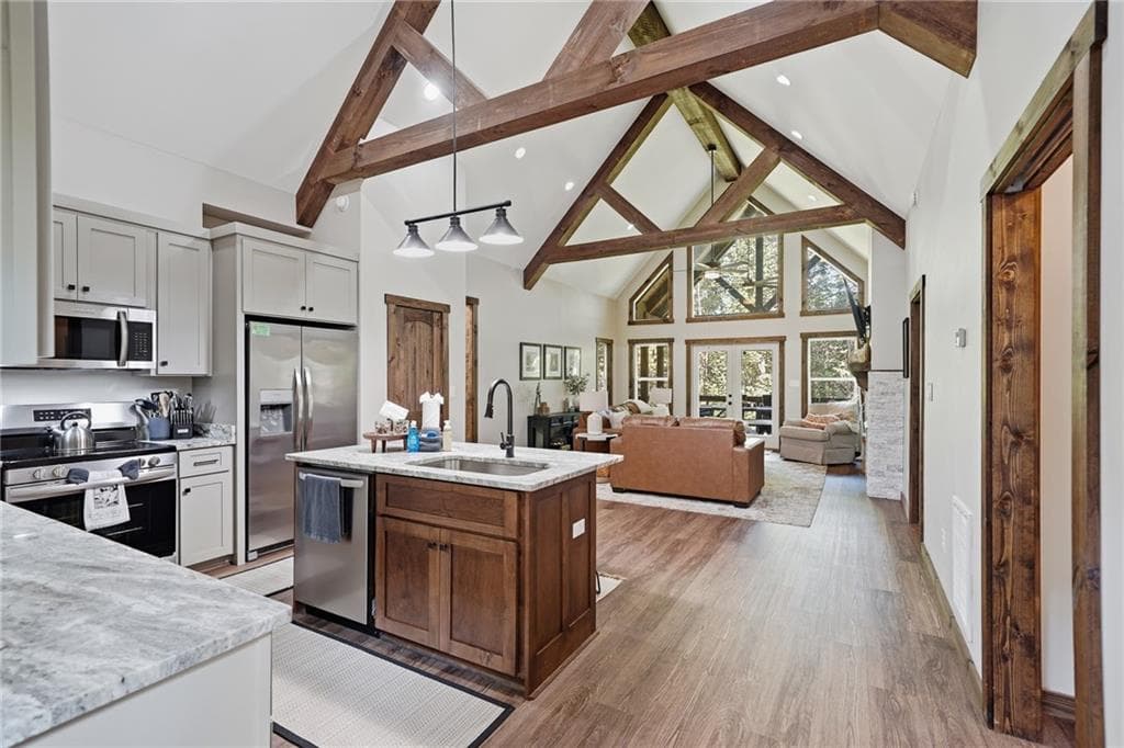 3 bedroom, 2 bathroom, 1,446 sq ft single family residence for sale at 152 Springwater Court, Ellijay, GA 30540 — photo 2