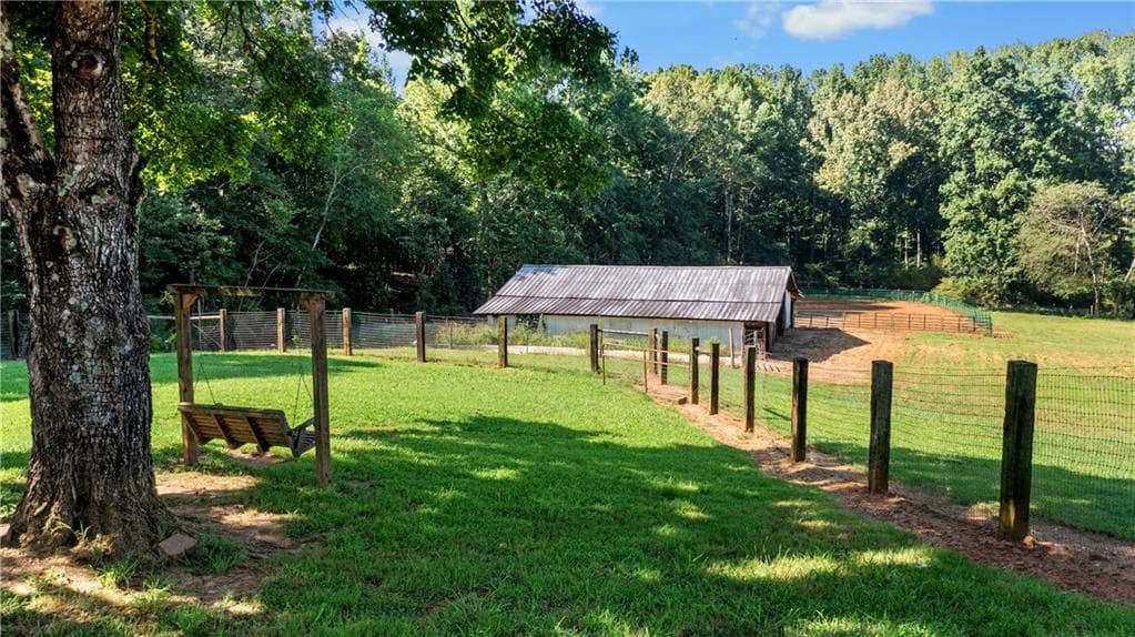 4 bedroom, 3 bathroom, 2,928 sq ft single family residence for sale at 144 Hay Renfroe Drive, Dallas, GA 30157 — photo 3