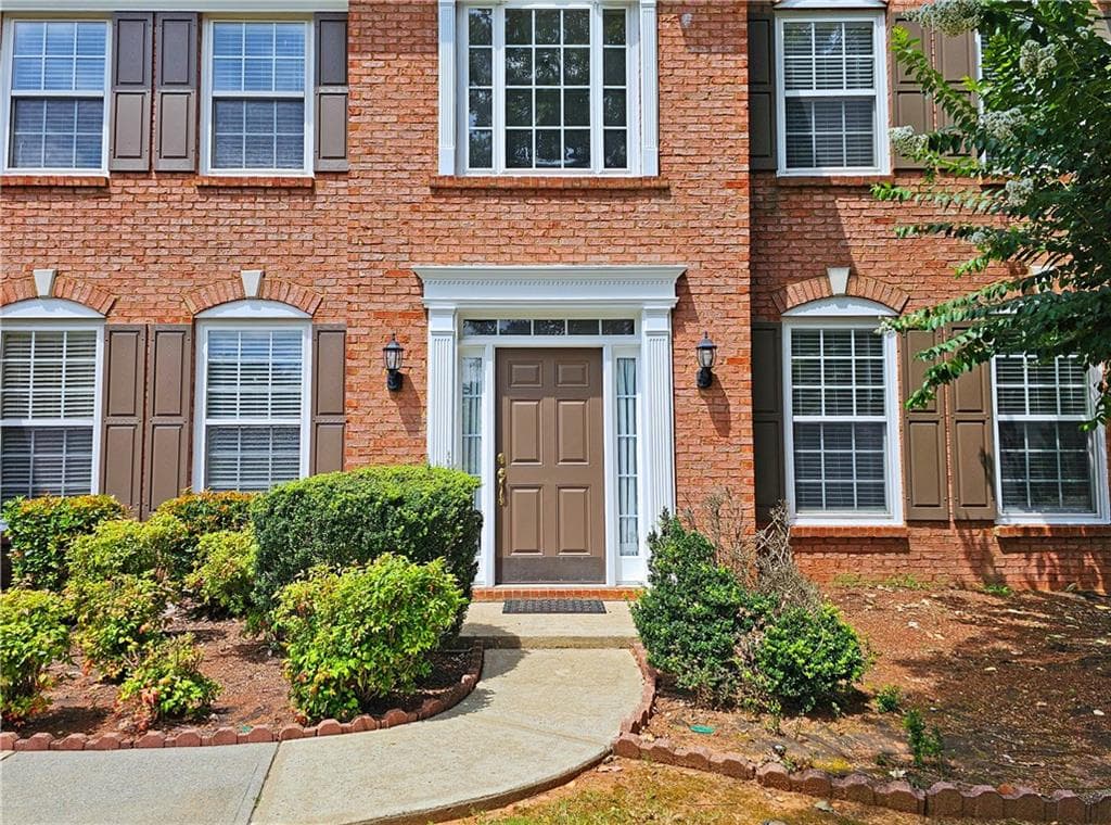 5 bedroom, 3 bathroom, 2,974 sq ft single family residence for rent at 8155 Cavendish Place, Johns Creek, GA 30024 for $3,200 a month — photo 3