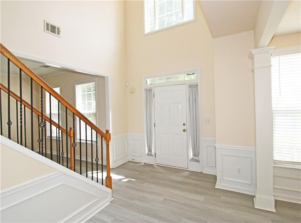 5 bedroom, 3 bathroom, 2,974 sq ft single family residence for rent at 8155 Cavendish Place, Johns Creek, GA 30024 for $3,200 a month — photo 6