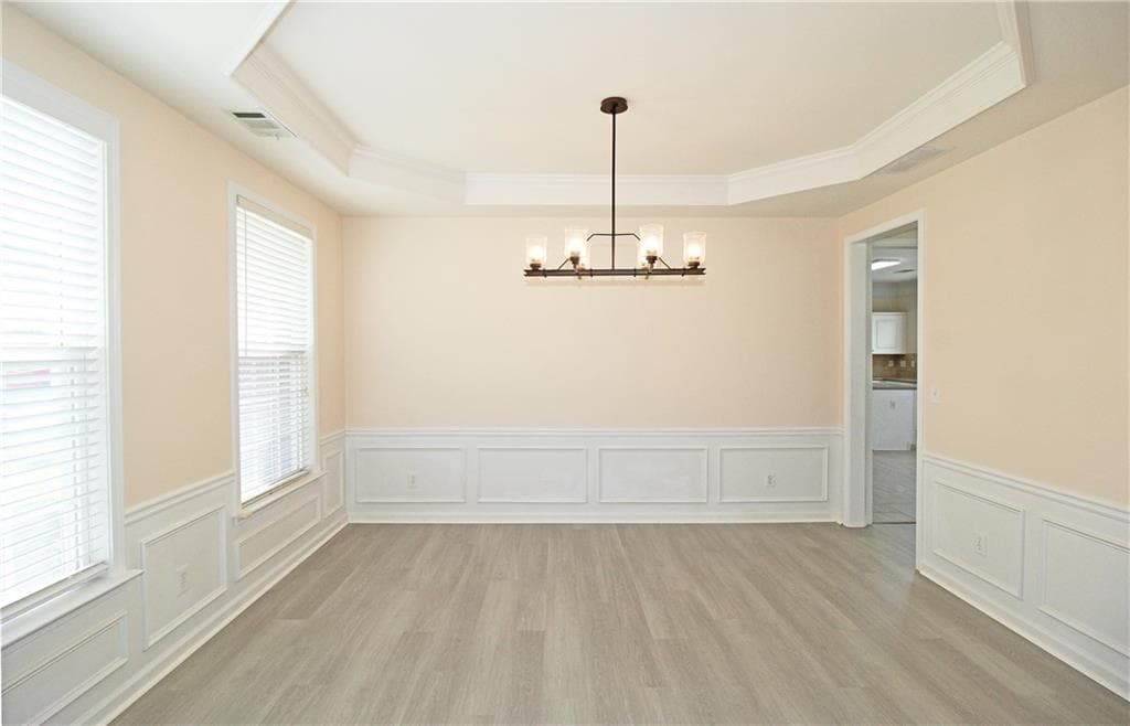 5 bedroom, 3 bathroom, 2,974 sq ft single family residence for rent at 8155 Cavendish Place, Johns Creek, GA 30024 for $3,200 a month — photo 10