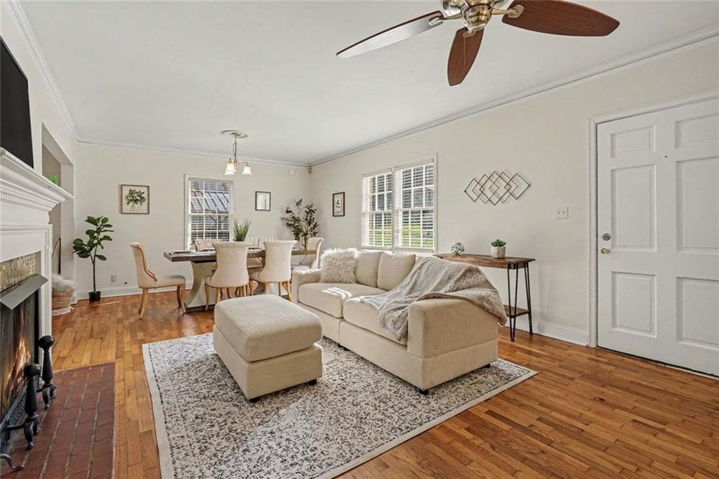 3 bedroom, 1 bathroom, 1,339 sq ft single family residence for sale at 383 S Howard Street, Atlanta, GA 30317 — photo 3