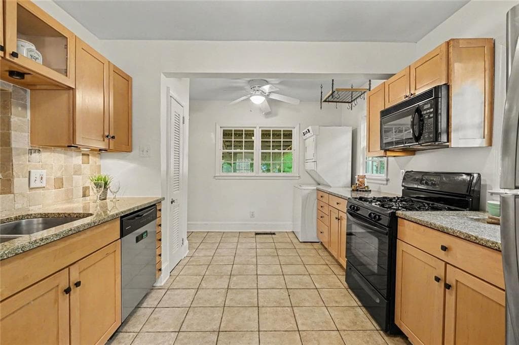 3 bedroom, 1 bathroom, 1,339 sq ft single family residence for sale at 383 S Howard Street, Atlanta, GA 30317 — photo 8