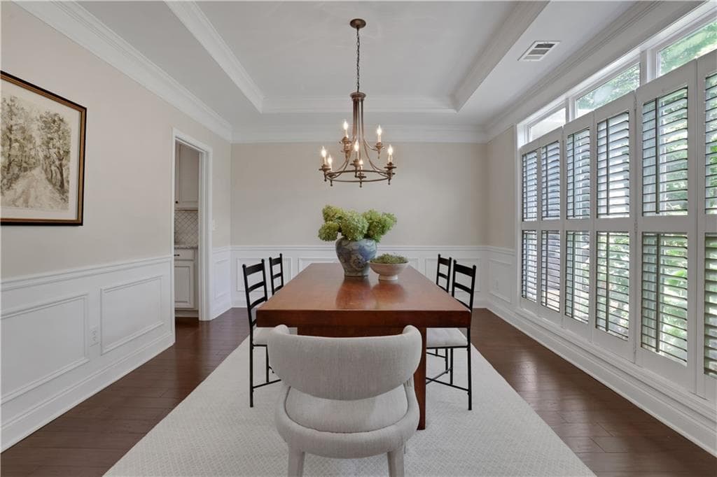 3 bedroom, 3 bathroom, 2,760 sq ft condominium under contract at 115 Independence Way, Roswell, GA 30075 — photo 9