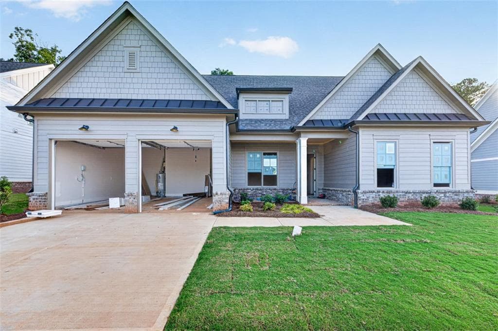 4 bedroom, 4 bathroom, 3,134 sq ft single family residence under contract at 371 Lake Vista Drive, Statham, GA 30666