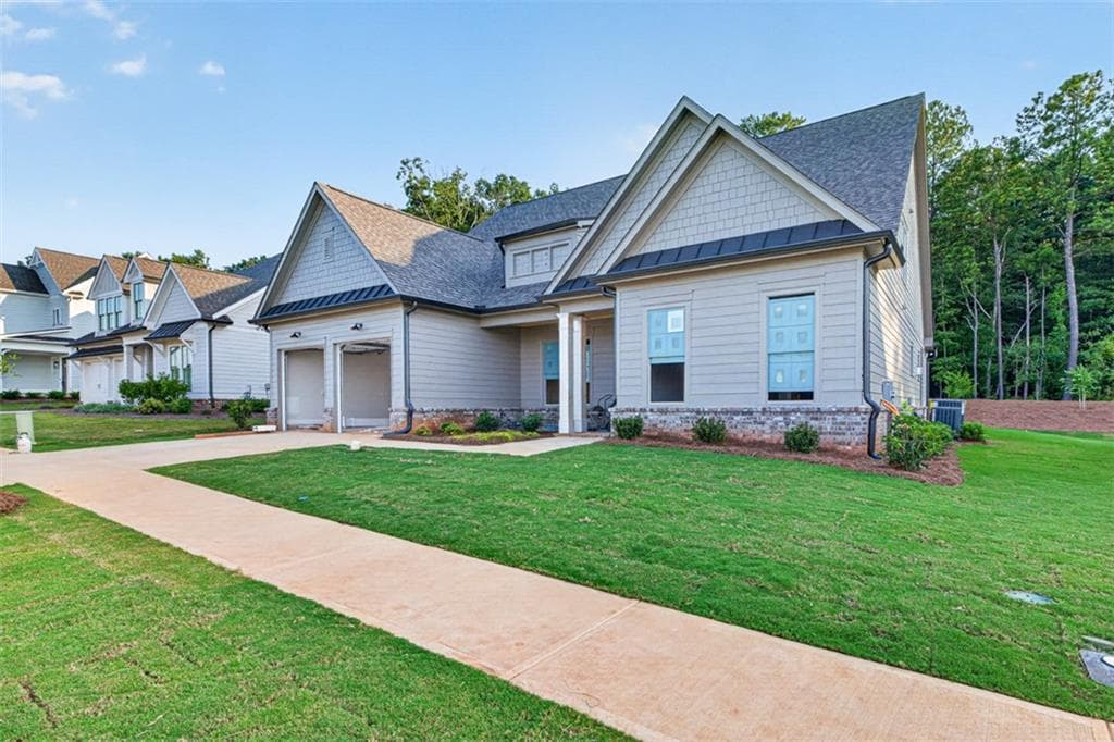 4 bedroom, 4 bathroom, 3,134 sq ft single family residence under contract at 371 Lake Vista Drive, Statham, GA 30666 — photo 2