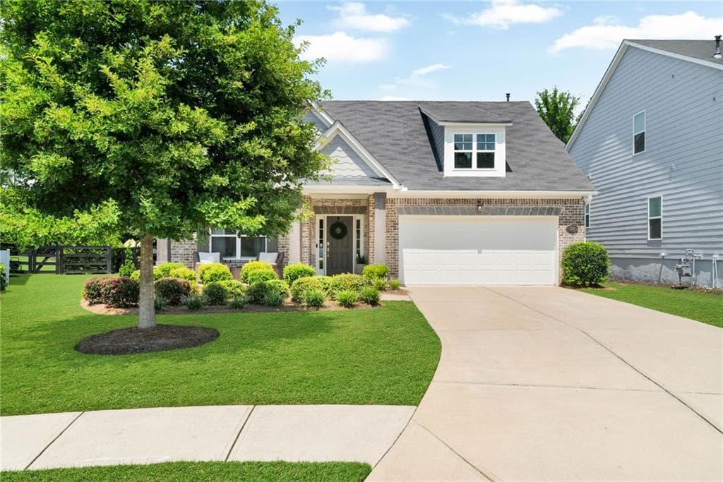 4 bedroom, 3 bathroom, 2,585 sq ft single family residence under contract at 324 Coppergate Court, Canton, GA 30115 — photo 2