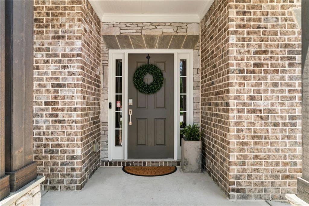 4 bedroom, 3 bathroom, 2,585 sq ft single family residence under contract at 324 Coppergate Court, Canton, GA 30115 — photo 3