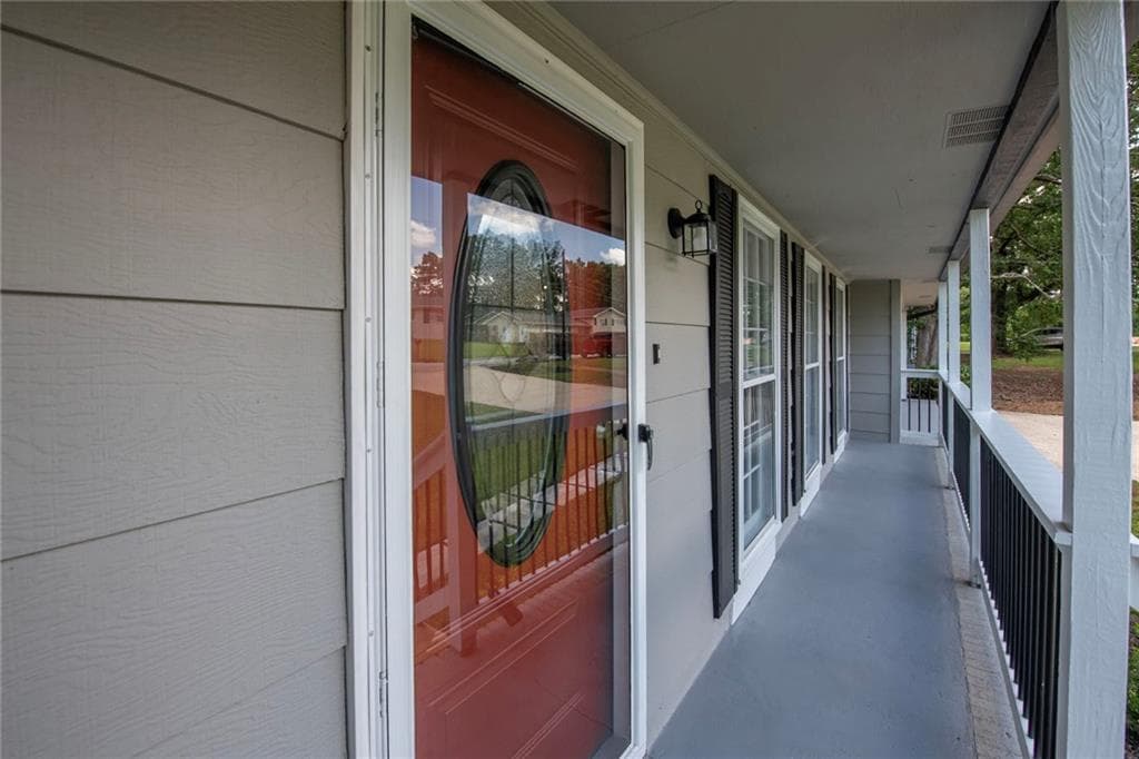 3 bedroom, 2 bathroom, 2,660 sq ft single family residence for sale at 6109 Ridge Way, Douglasville, GA 30135 — photo 10