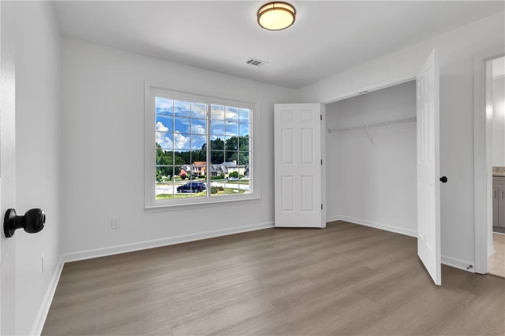 3 bedroom, 2 bathroom, 2,038 sq ft single family residence for sale at 9757 Washington Circle, Jonesboro, GA 30238 — photo 10