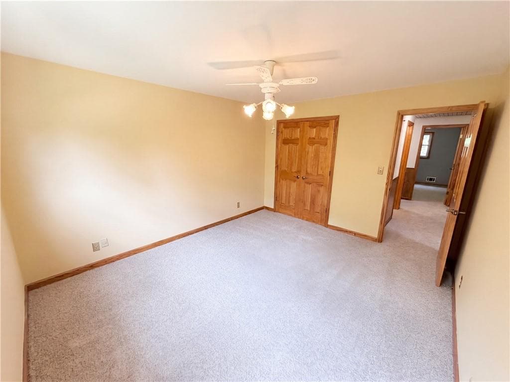 4 bedroom, 3 bathroom, 2,335 sq ft single family residence under contract at 3607 Santa Fe Trail, Atlanta, GA 30340 — photo 4