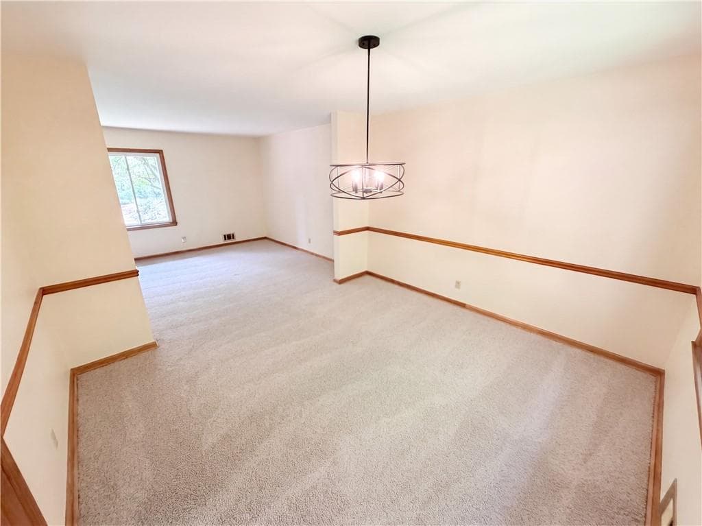 4 bedroom, 3 bathroom, 2,335 sq ft single family residence under contract at 3607 Santa Fe Trail, Atlanta, GA 30340 — photo 9