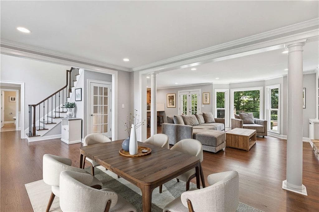 4 bedroom, 5 bathroom, 4,895 sq ft single family residence under contract at 5558 Naylor Court, Peachtree Corners, GA 30092 — photo 5