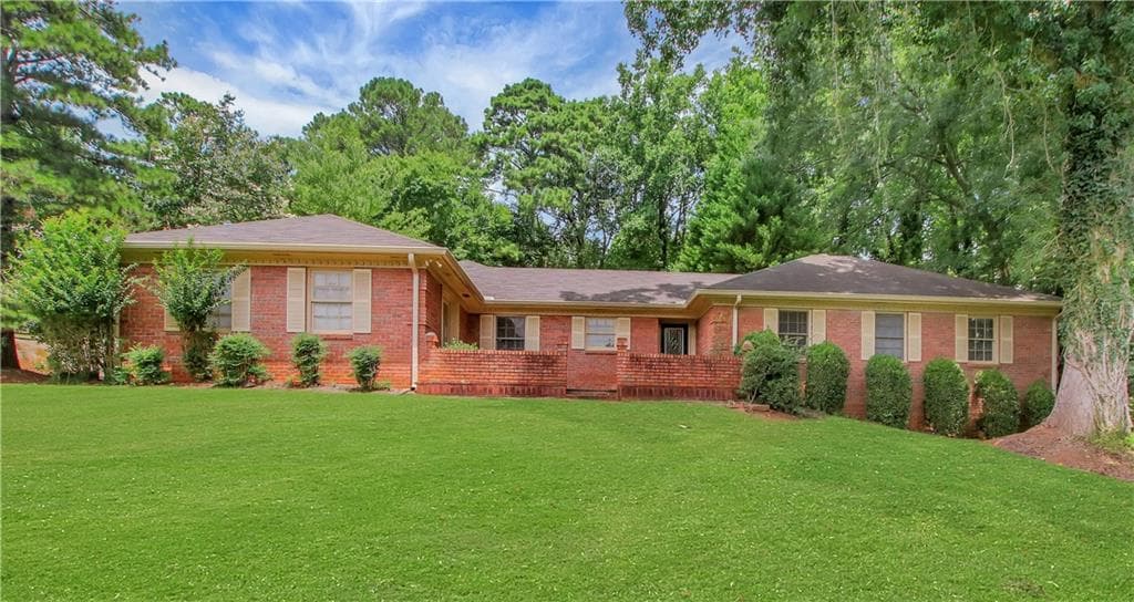 3 bedroom, 2 bathroom, 1,873 sq ft single family residence under contract at 2020 Heatherdale Lane, Marietta, GA 30064